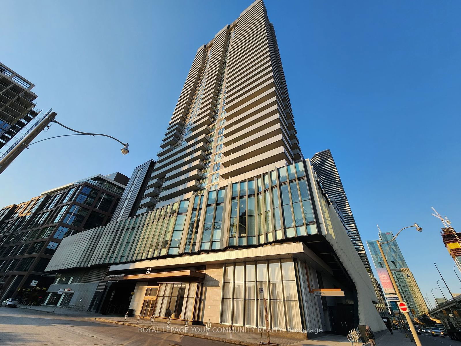 20 Richardson St, unit 1909 for rent