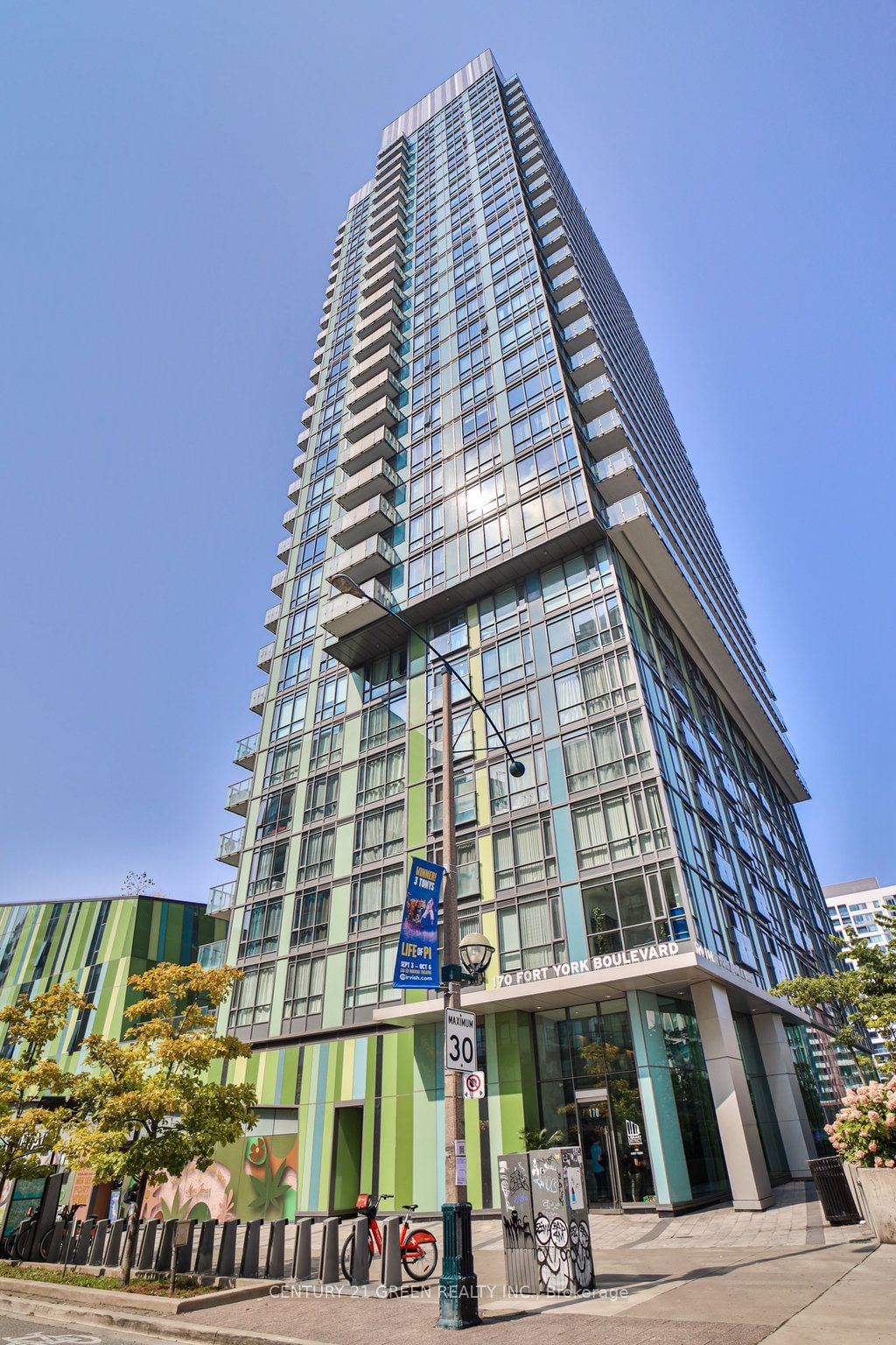 170 Fort York Blvd, unit 2404 for sale - image #1