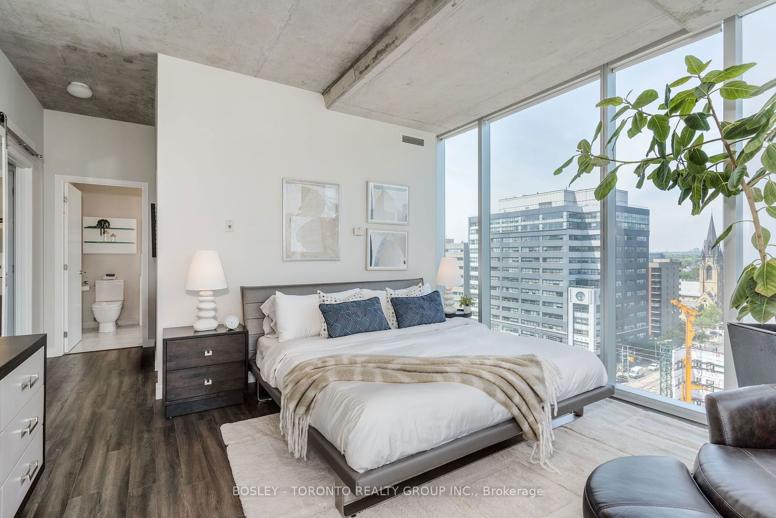 552 Wellington St, unit 1306 for sale - image #15