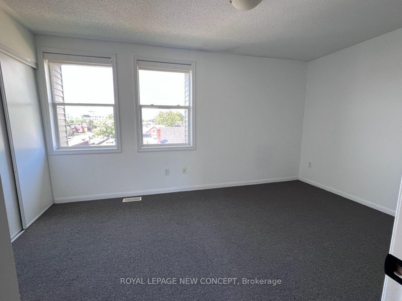 55 Halton St, unit 203 for rent - image #16