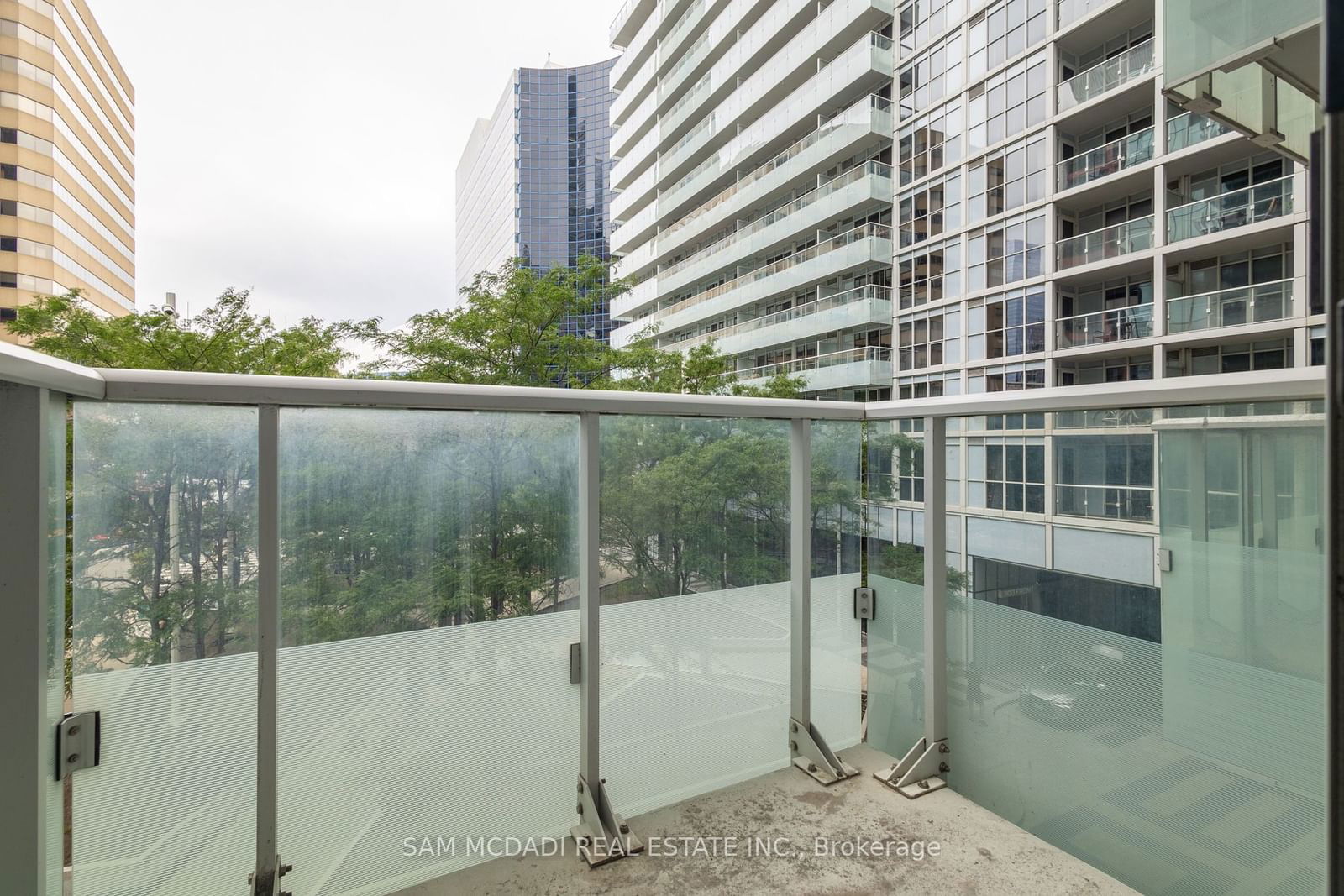 20 John St, unit 323 for sale - image #17