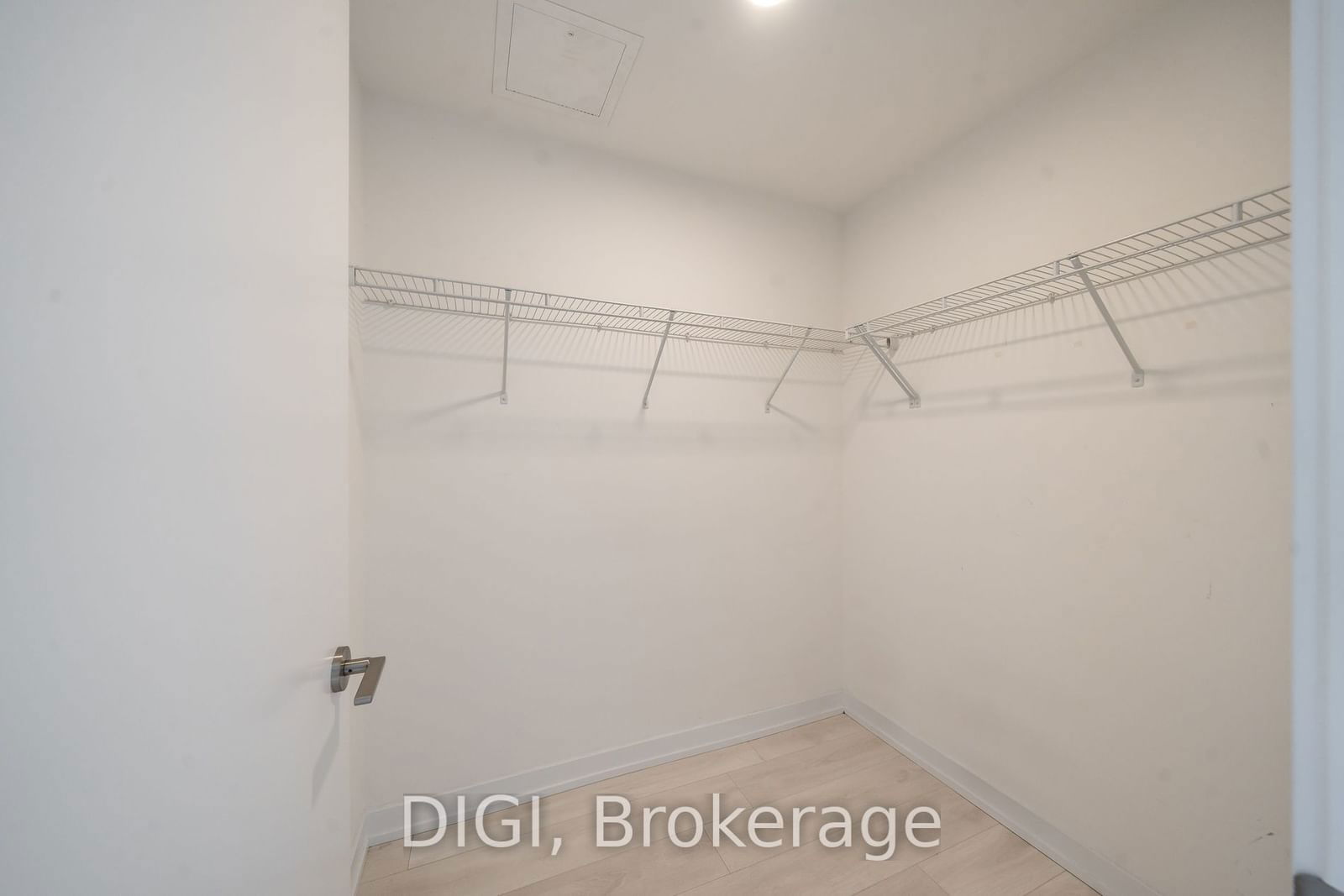 225 Sumach St, unit 808 for sale - image #10