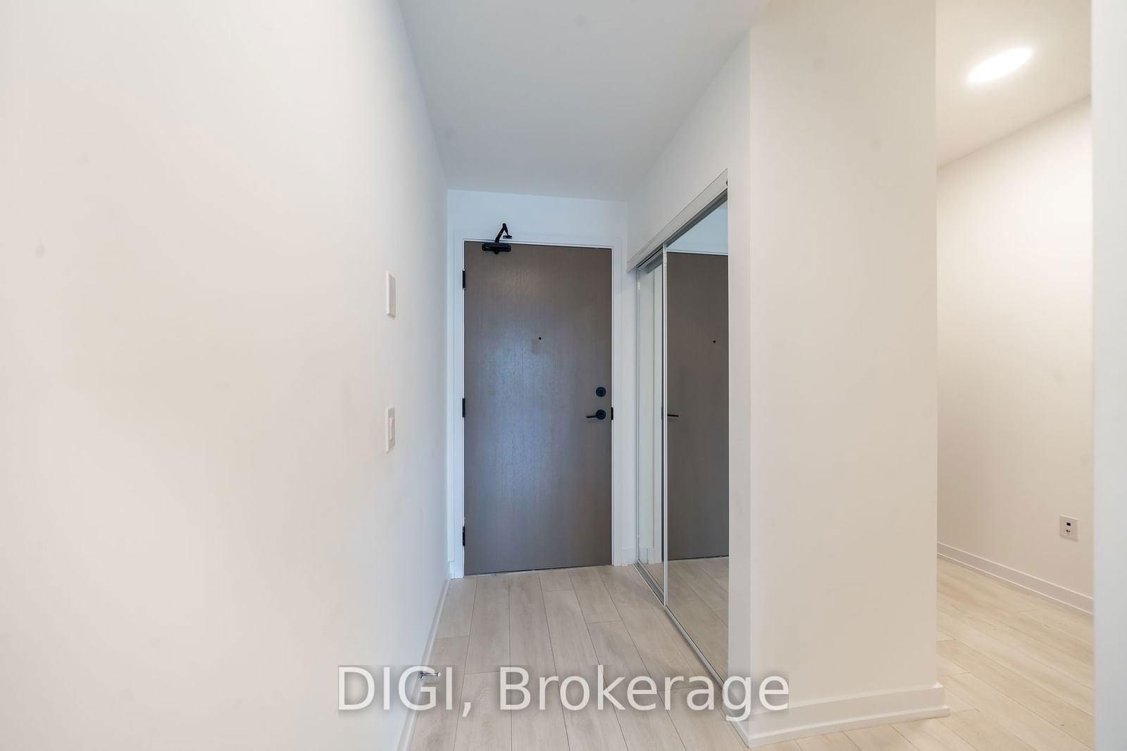 225 Sumach St, unit 808 for sale - image #14