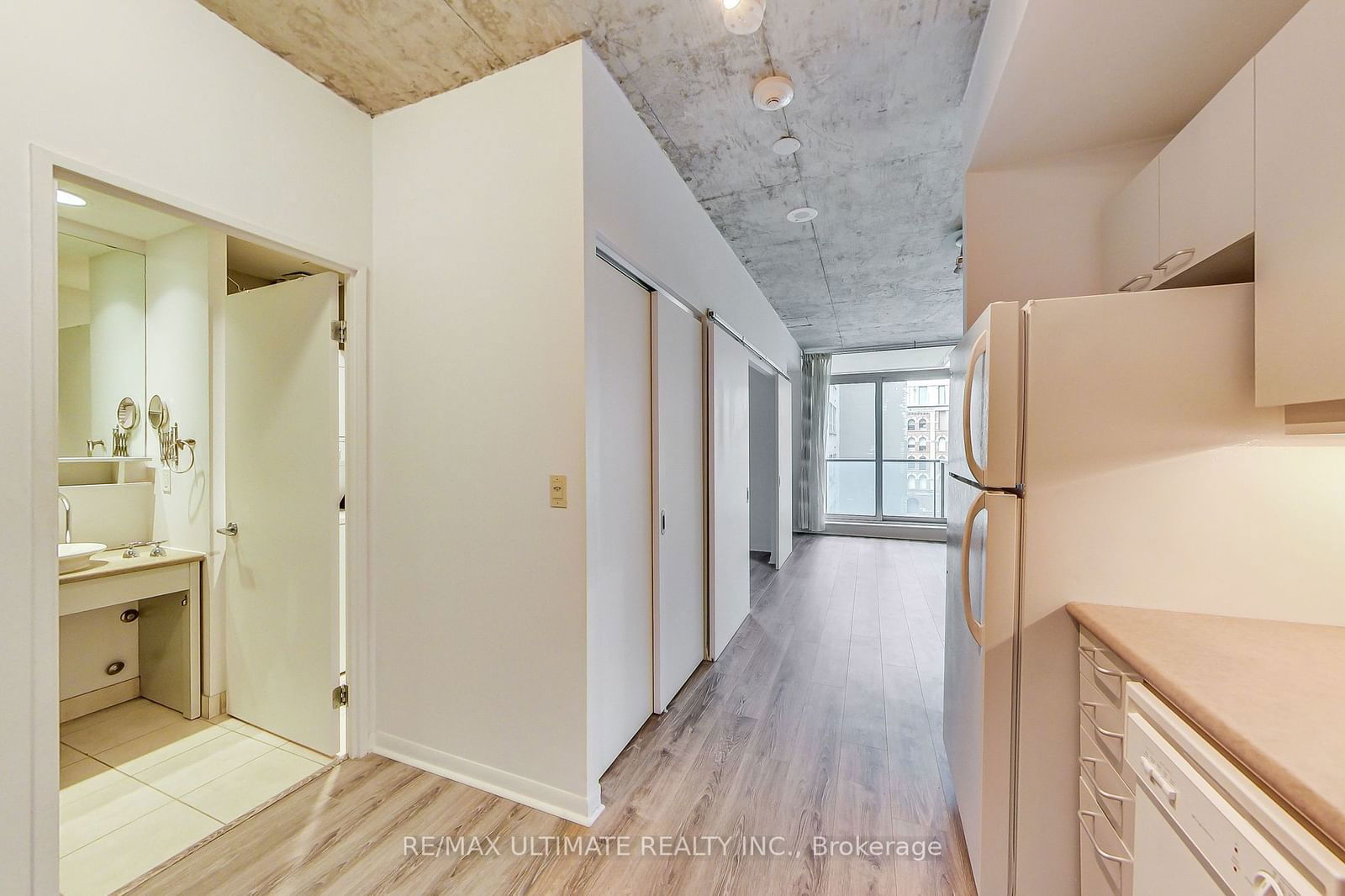 333 Adelaide St E, unit 534 for rent - image #13