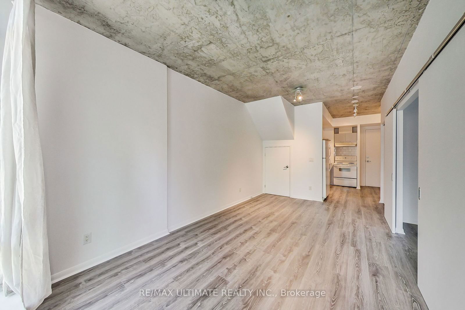 333 Adelaide St E, unit 534 for rent - image #8