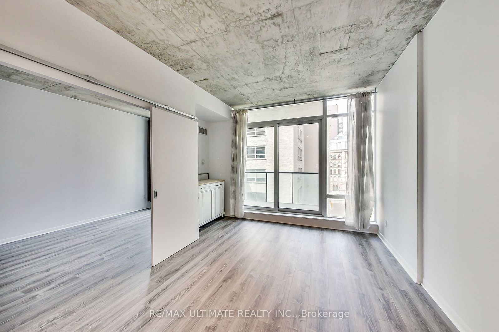 333 Adelaide St E, unit 534 for rent - image #9