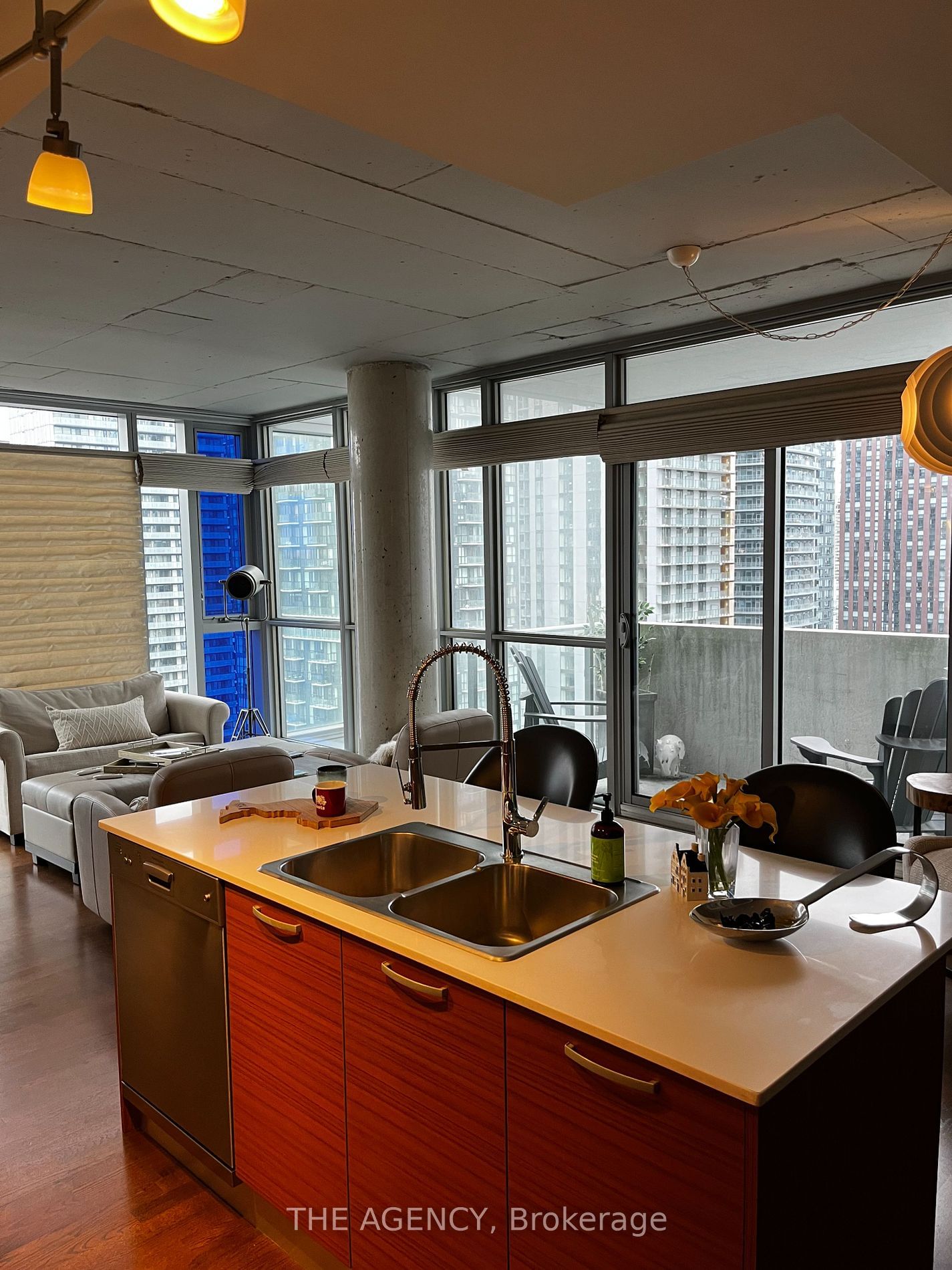 375 King St W, unit 3107 for rent