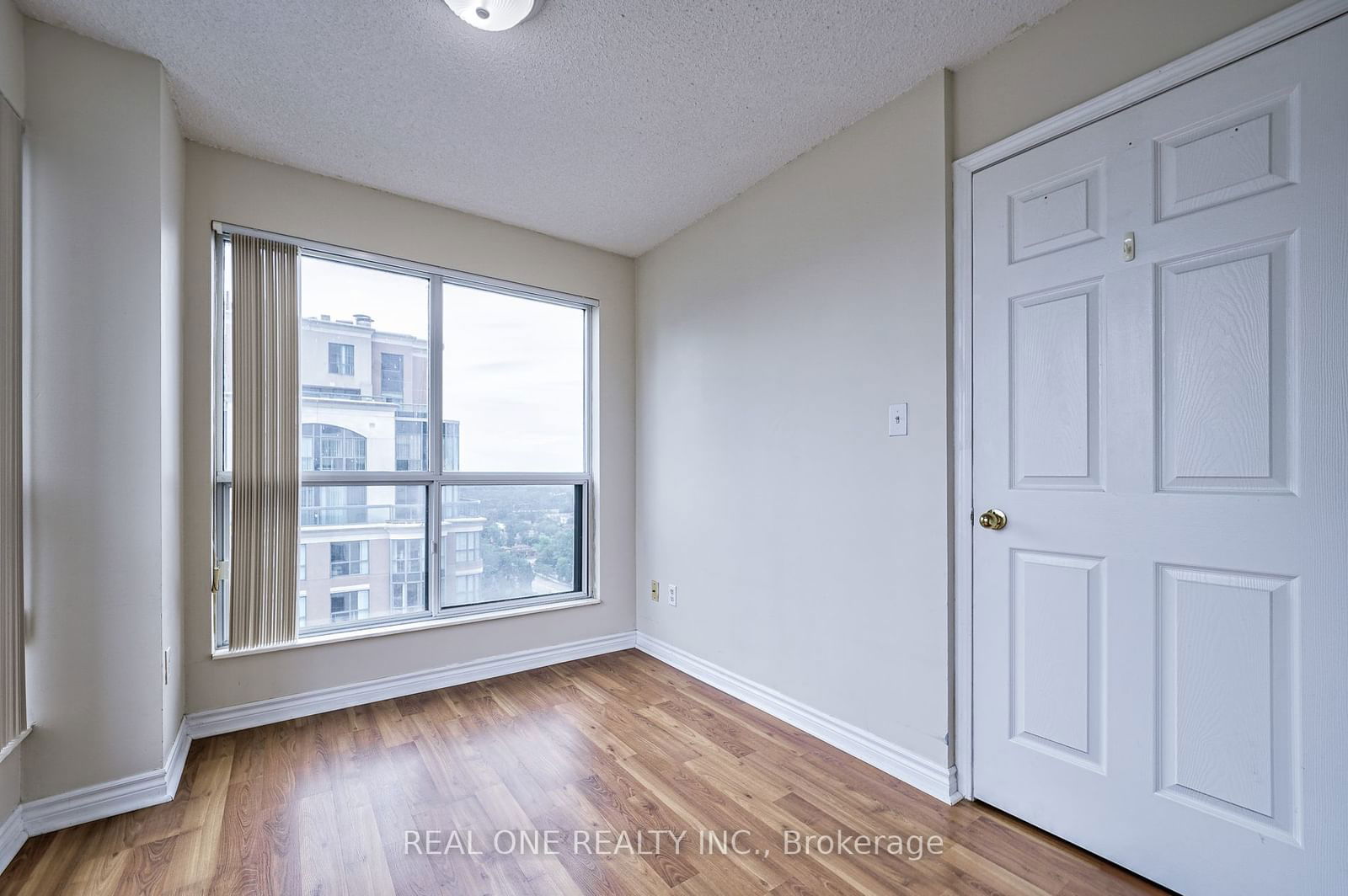 7 Lorraine Dr, unit 2203 for sale - image #24