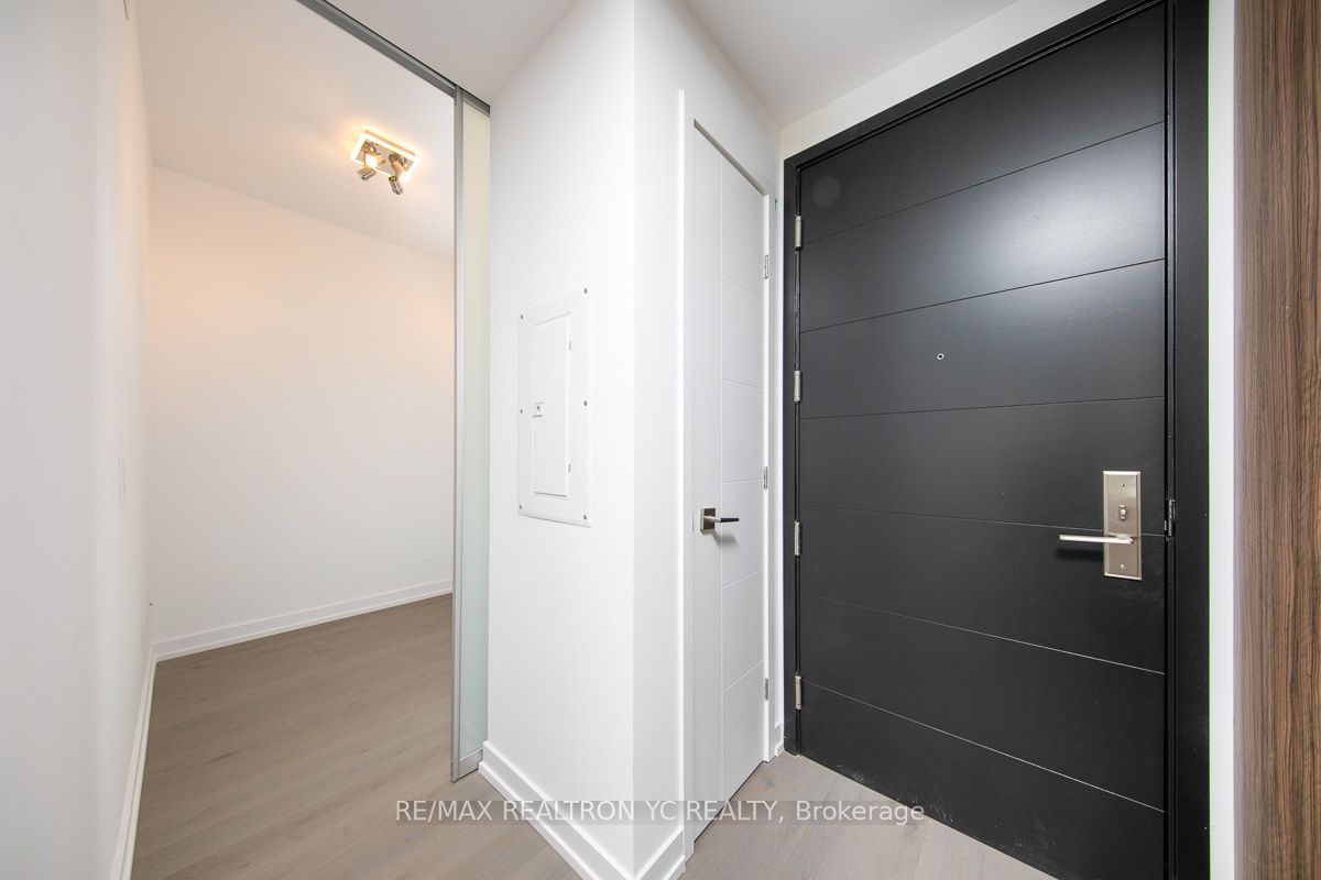 488 University Ave, unit 4012 for rent - image #1