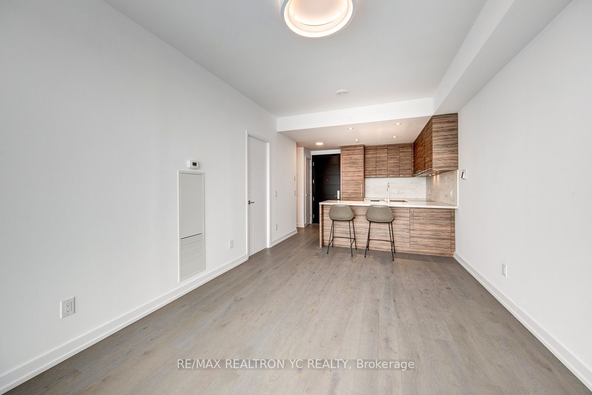 488 University Ave, unit 4012 for rent - image #13