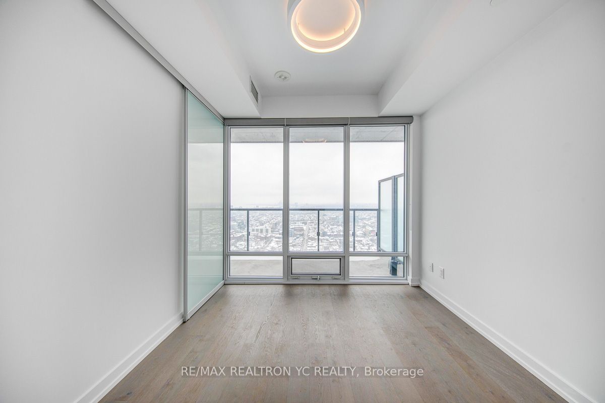 488 University Ave, unit 4012 for rent - image #20