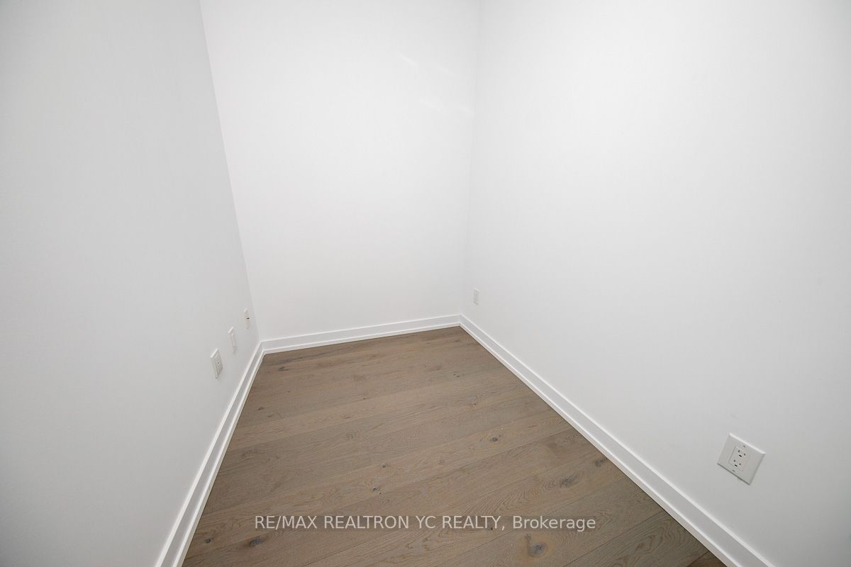 488 University Ave, unit 4012 for rent - image #3