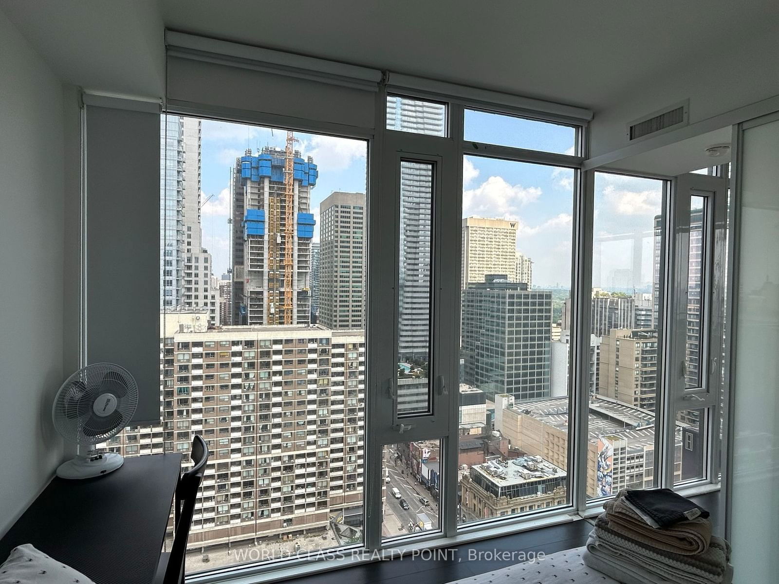 75 St Nicholas St, unit 2408 for rent