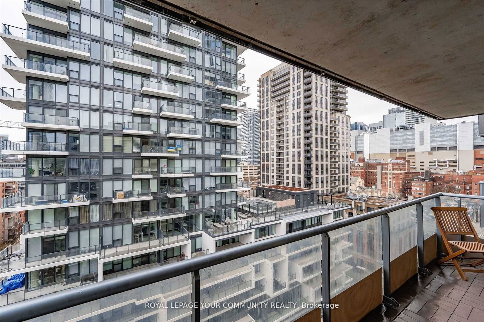 76 Shuter St, unit 1307 for rent