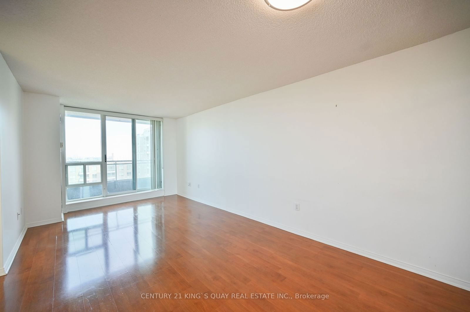 1 Pemberton Ave, unit 1606 for rent - image #2