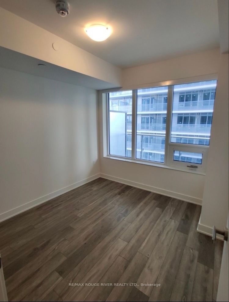 99 Broadway Ave, unit 1907 for rent