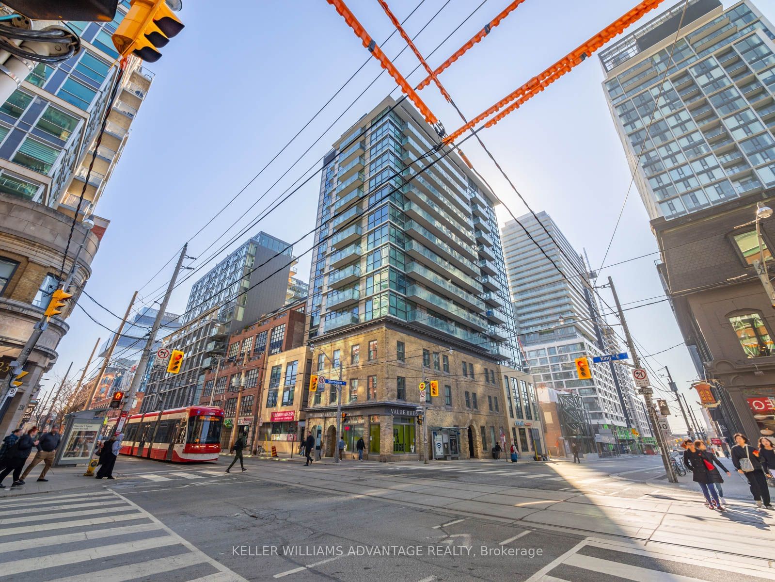 39 Sherbourne St, unit 808 for sale - image #1