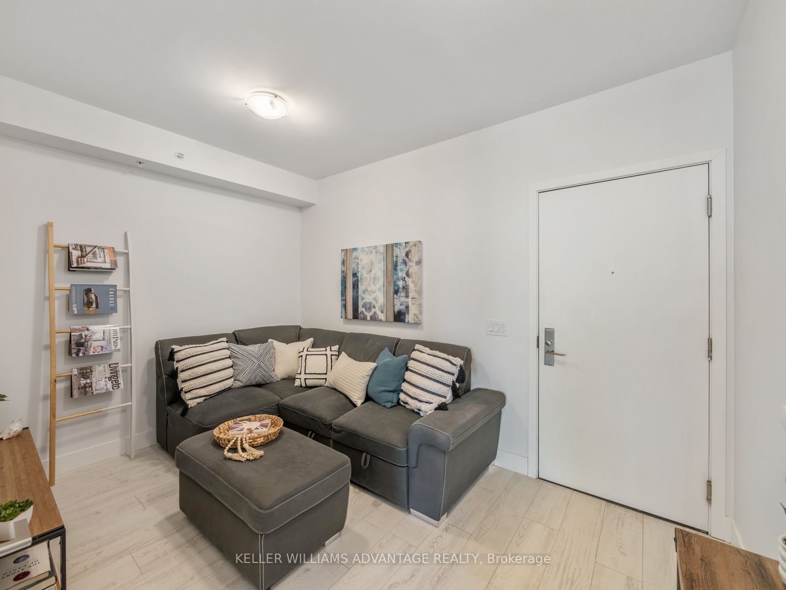 39 Sherbourne St, unit 808 for sale - image #3