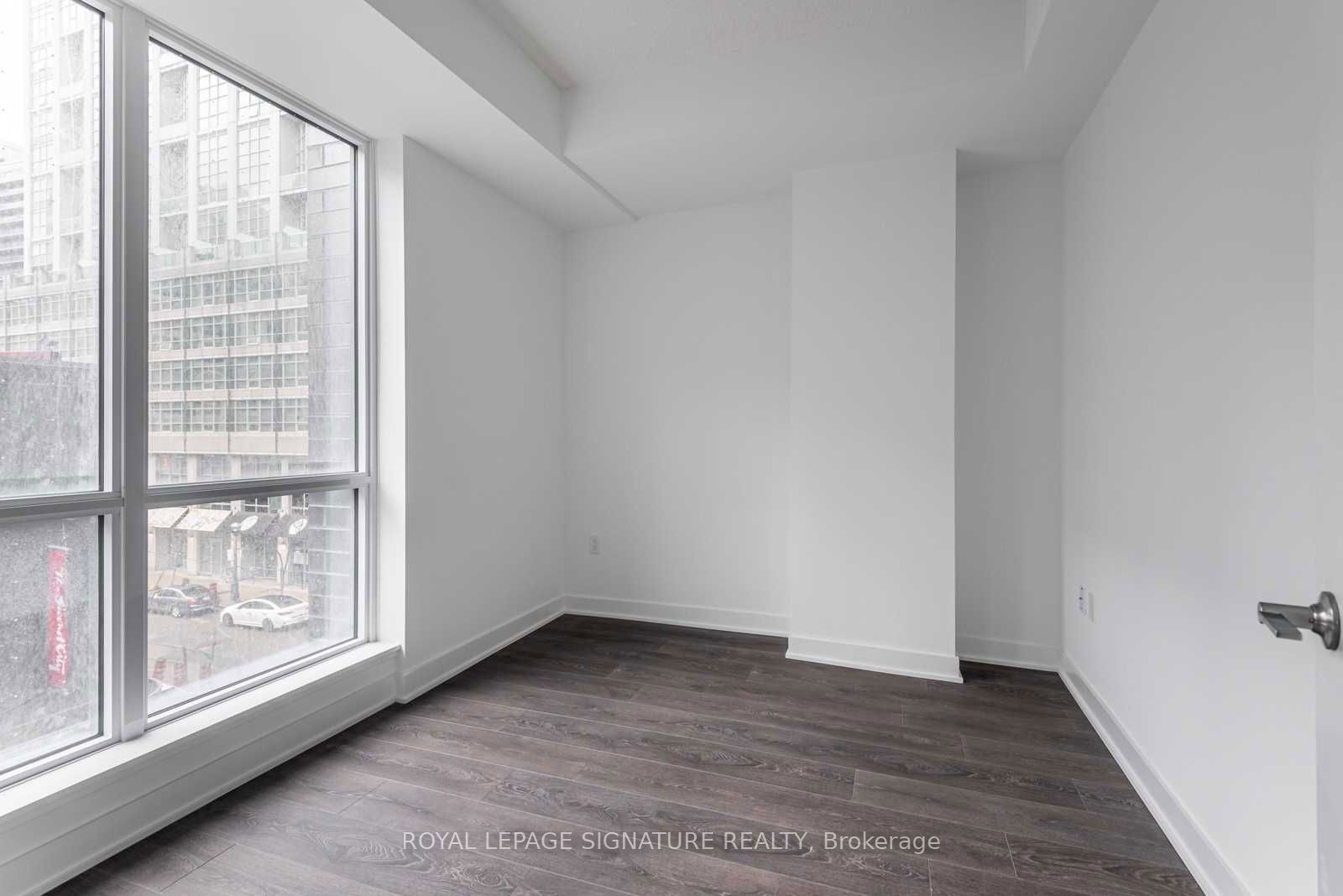 115 Blue Jays Way, unit 518 for rent - image #10