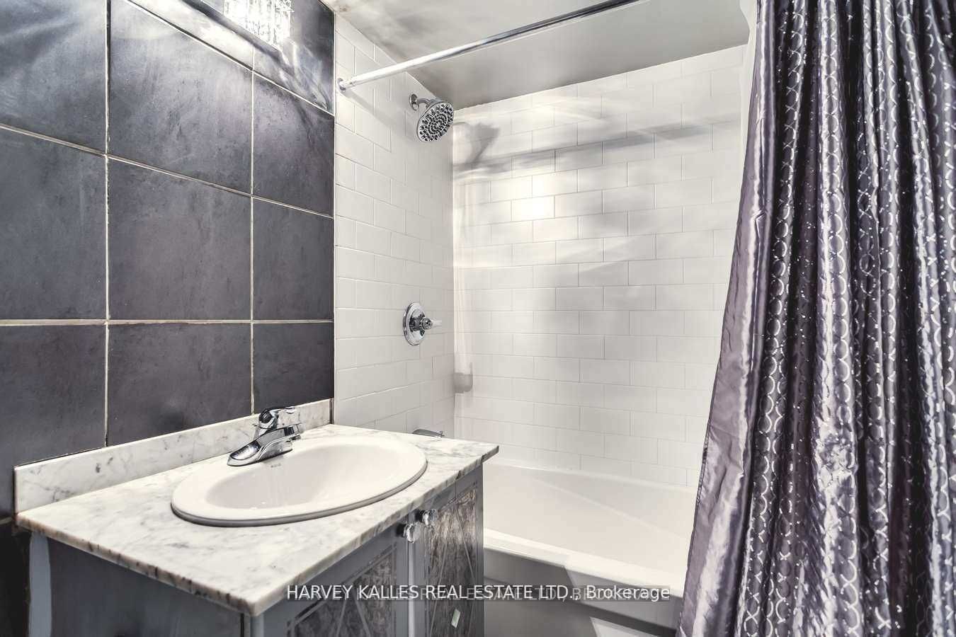 2191 Yonge St, unit 902 for sale - image #34