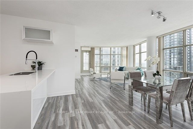 10 Navy Wharf Crt, unit 2912 for sale