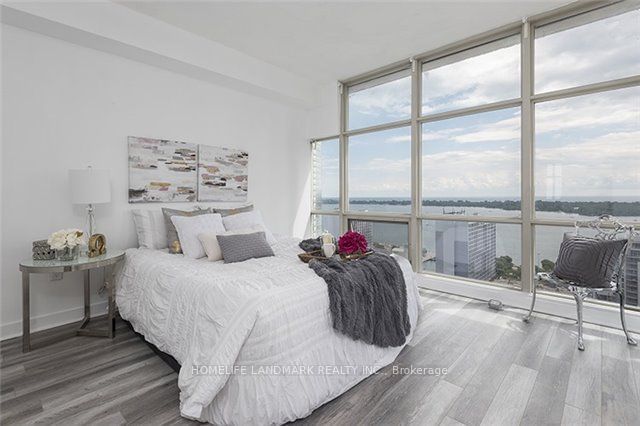 10 Navy Wharf Crt, unit 2912 for sale - image #5