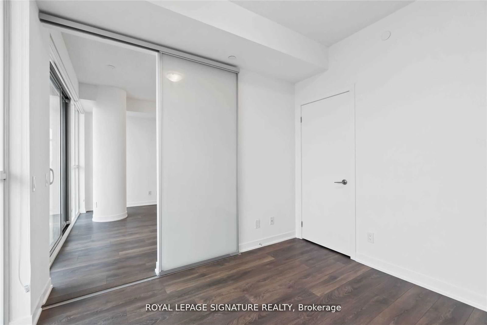 87 Peter St, unit 1708 for rent - image #10