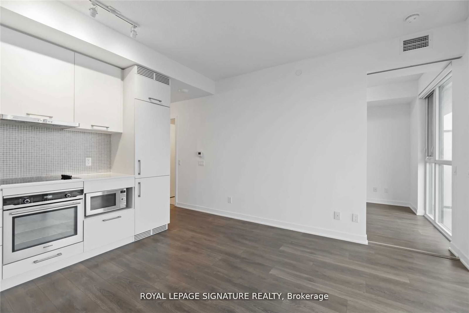 87 Peter St, unit 1708 for rent - image #3