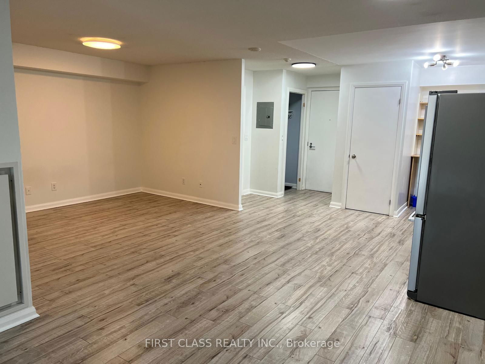 111 Elizabeth St, unit 502 for rent