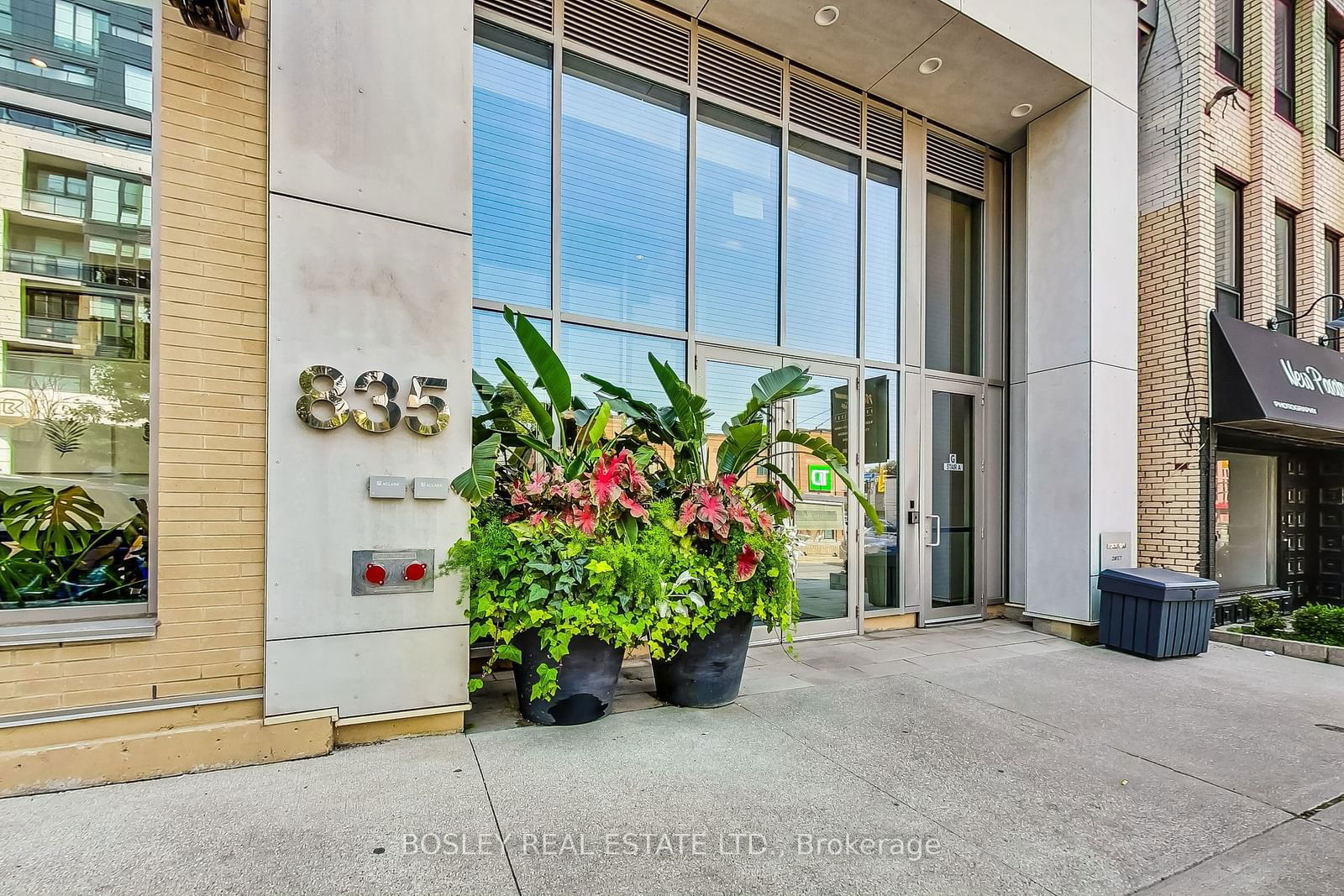 835 St Clair Ave W, unit 412 for sale - image #2