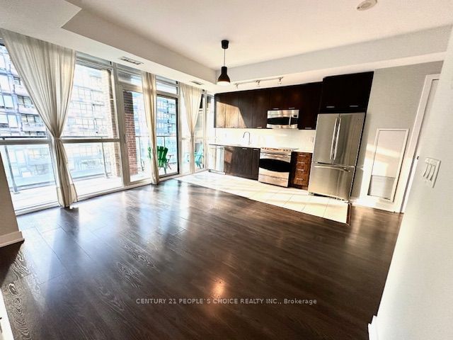 169 Fort York Blvd, unit 703 for rent - image #2