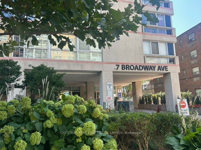 7 Broadway Ave, unit 311 for rent - image #2