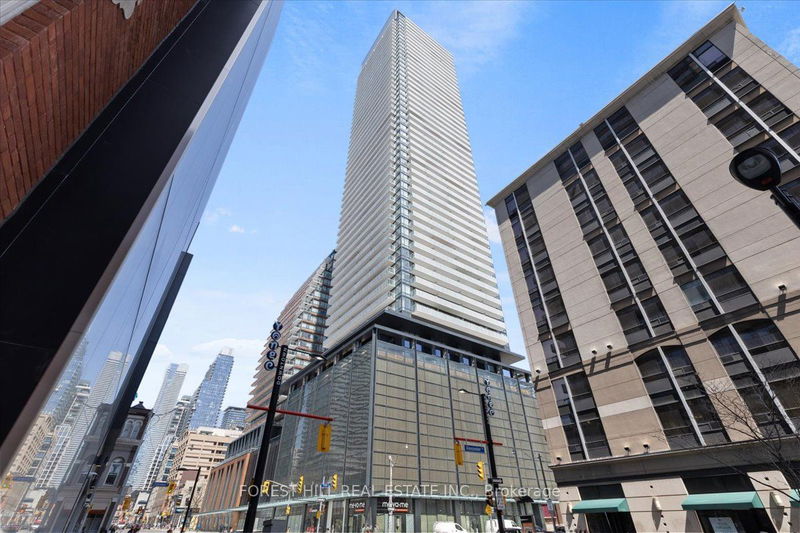 501 Yonge St, unit 3805 for sale