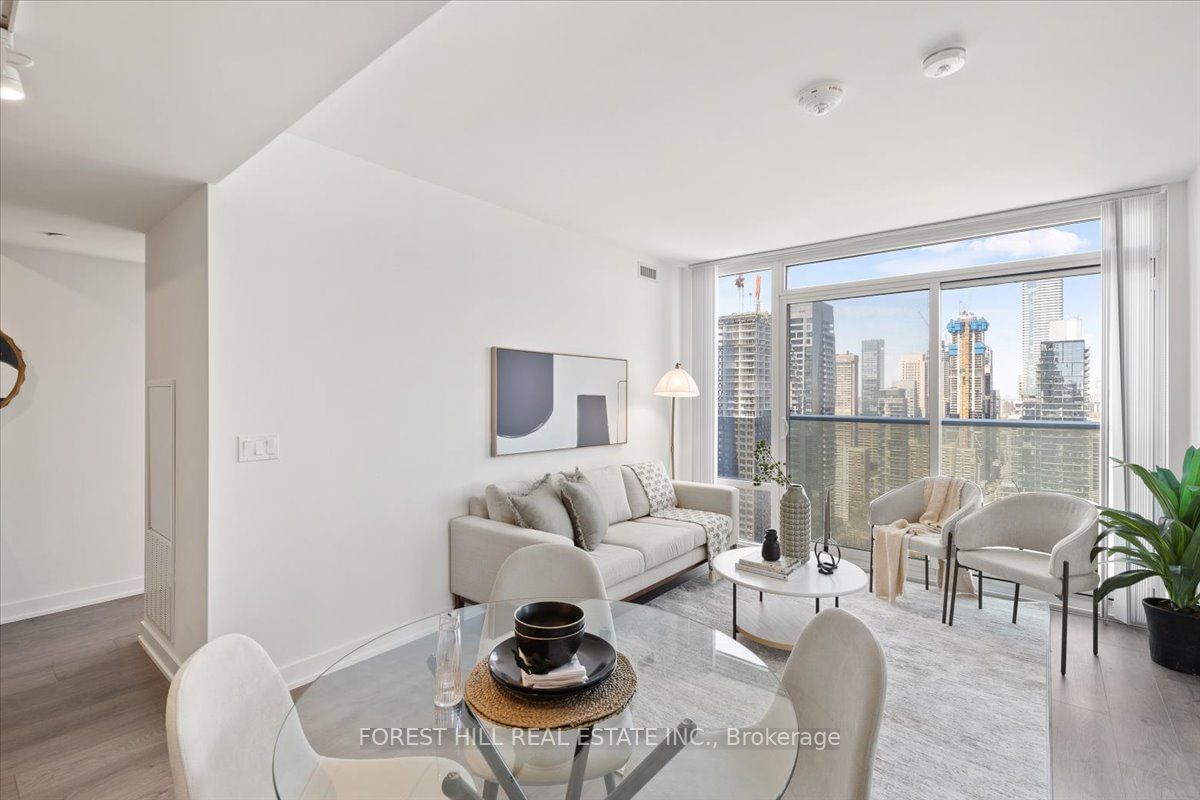 501 Yonge St, unit 3805 for sale - image #11