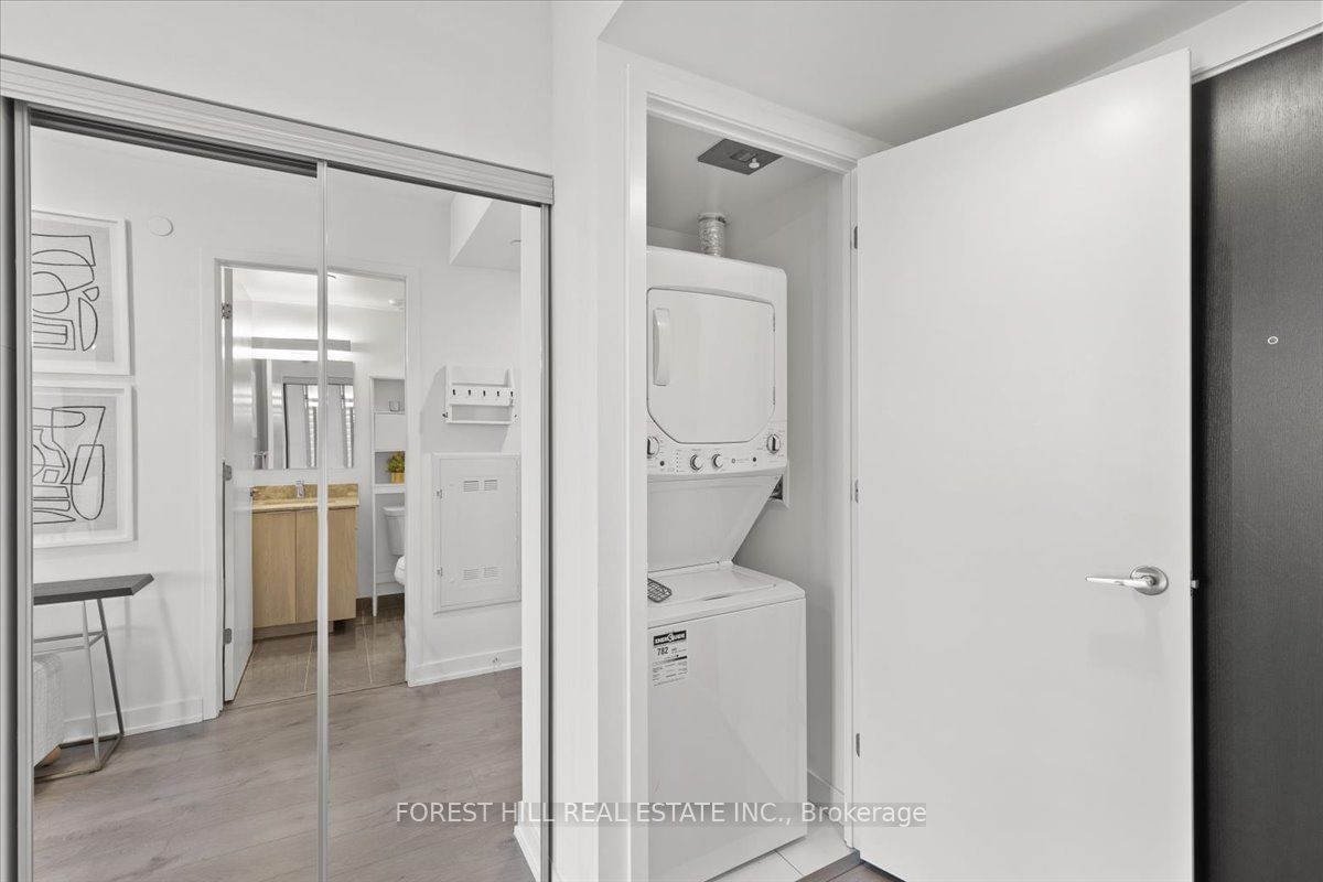 501 Yonge St, unit 3805 for sale - image #25