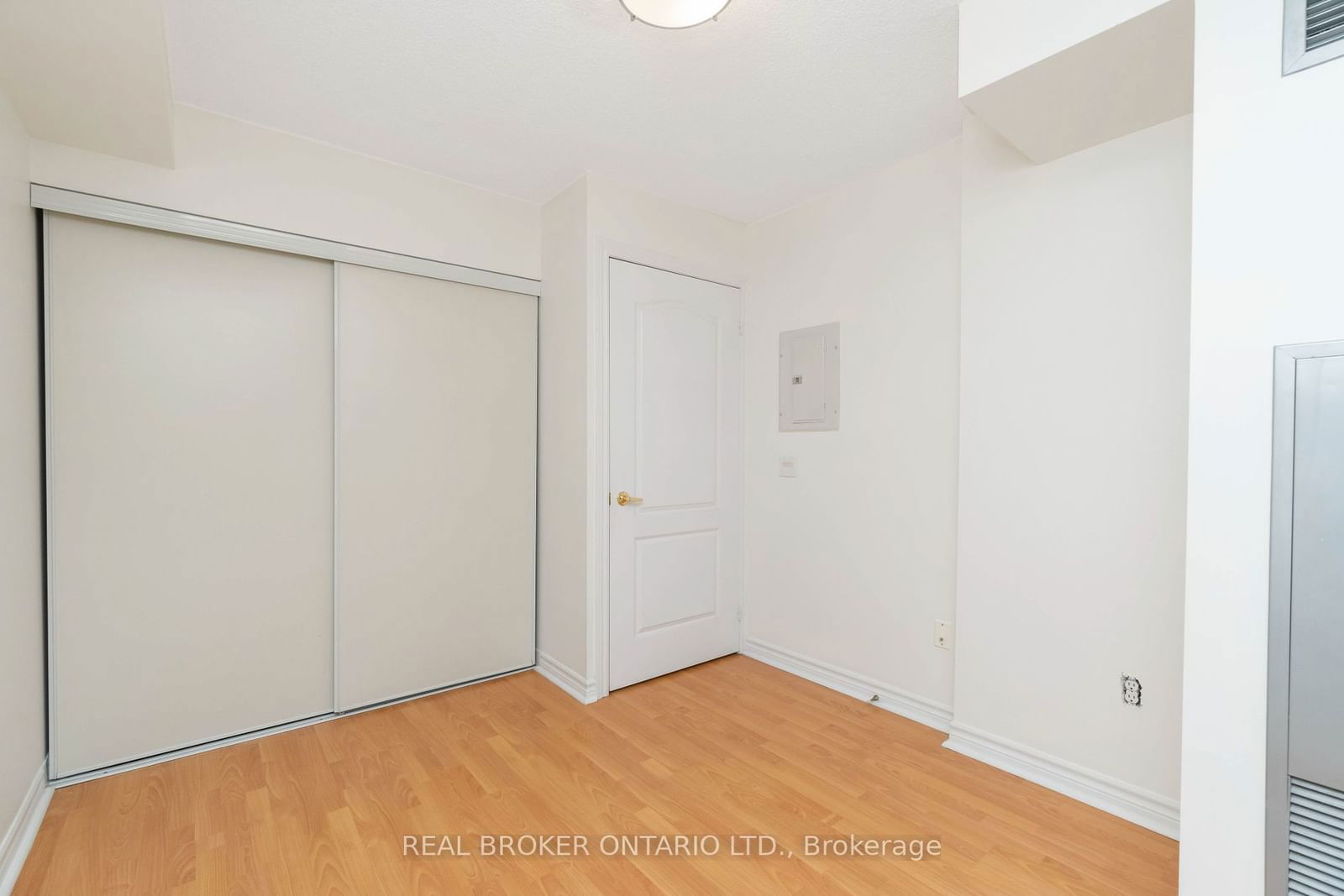 30 Hayden St, unit 601 for rent