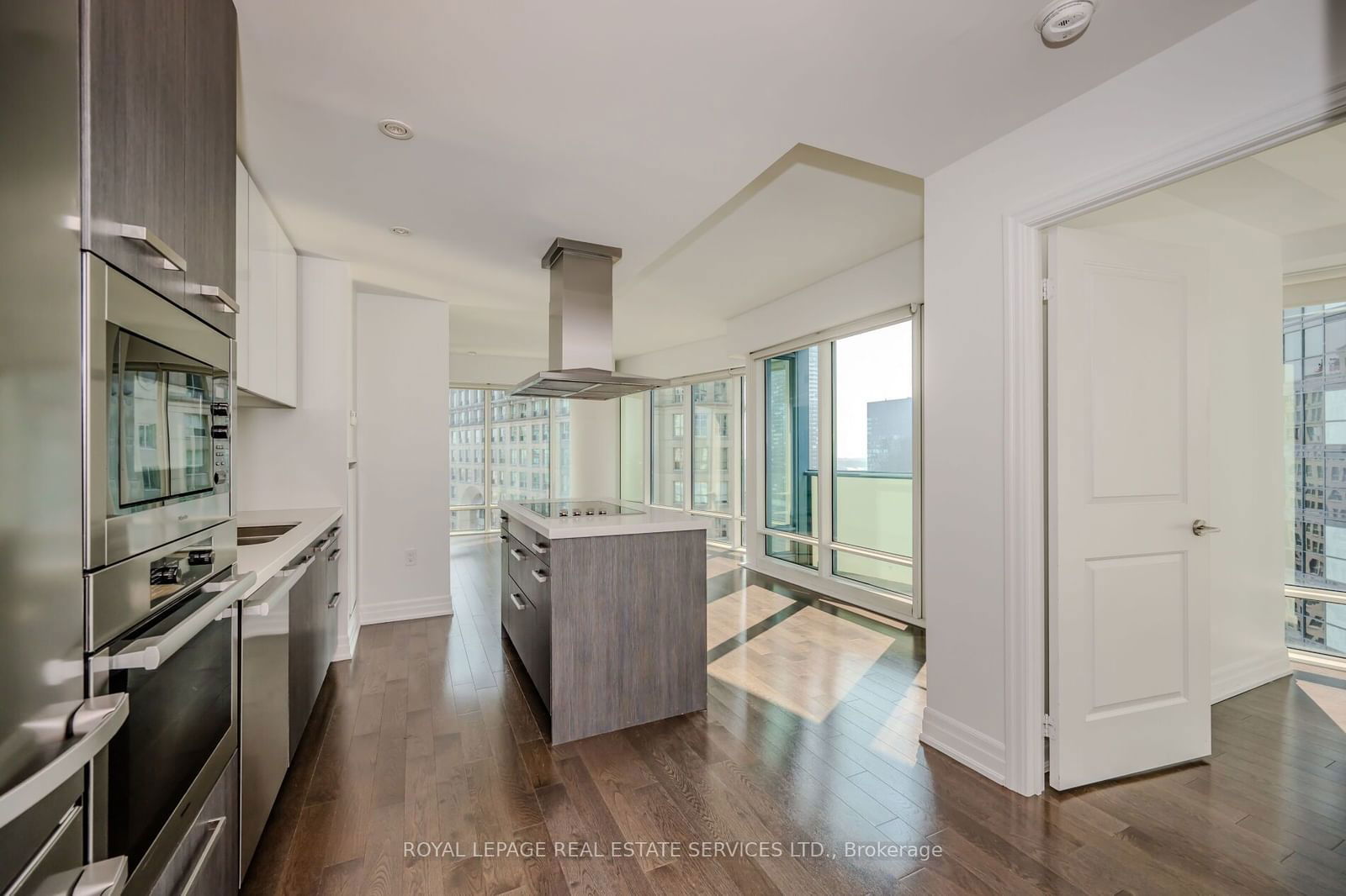 8 The Esplanade, unit 2411 for sale - image #6