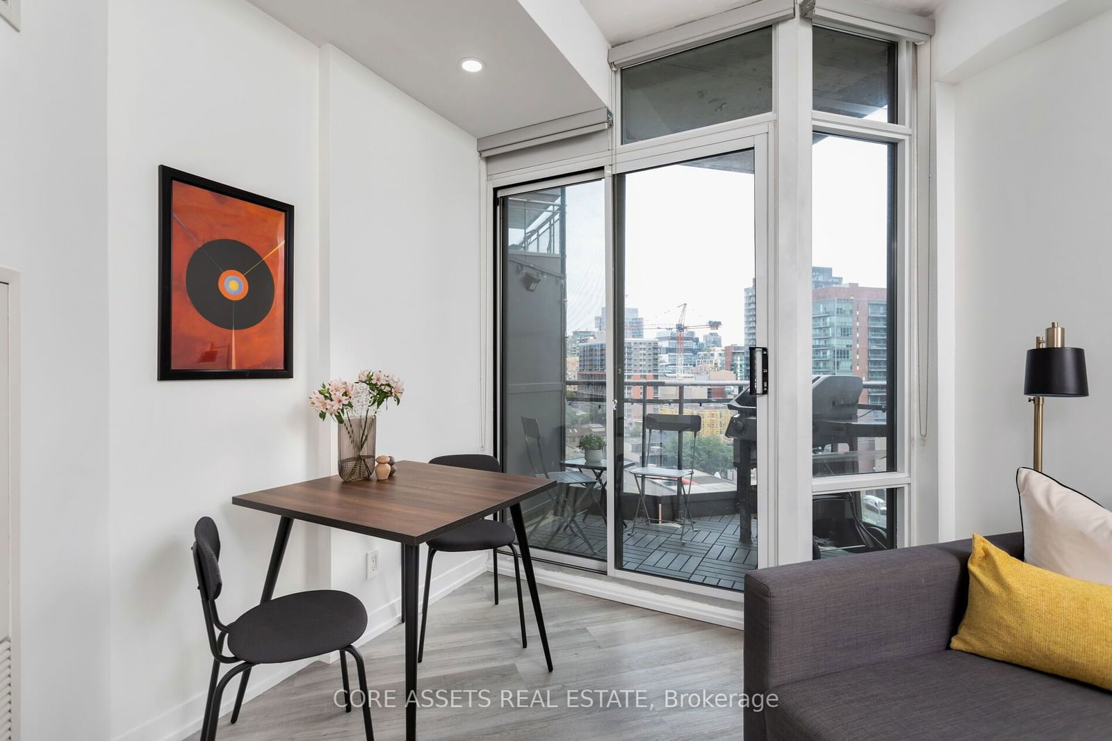 127 Queen St E, unit 1002 for sale - image #9