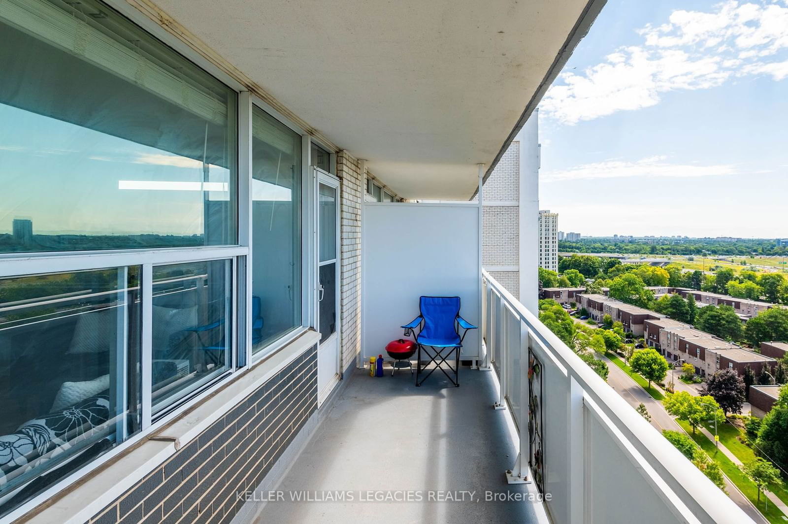 10 Parkway Forest Dr, unit 1605 for sale - image #24