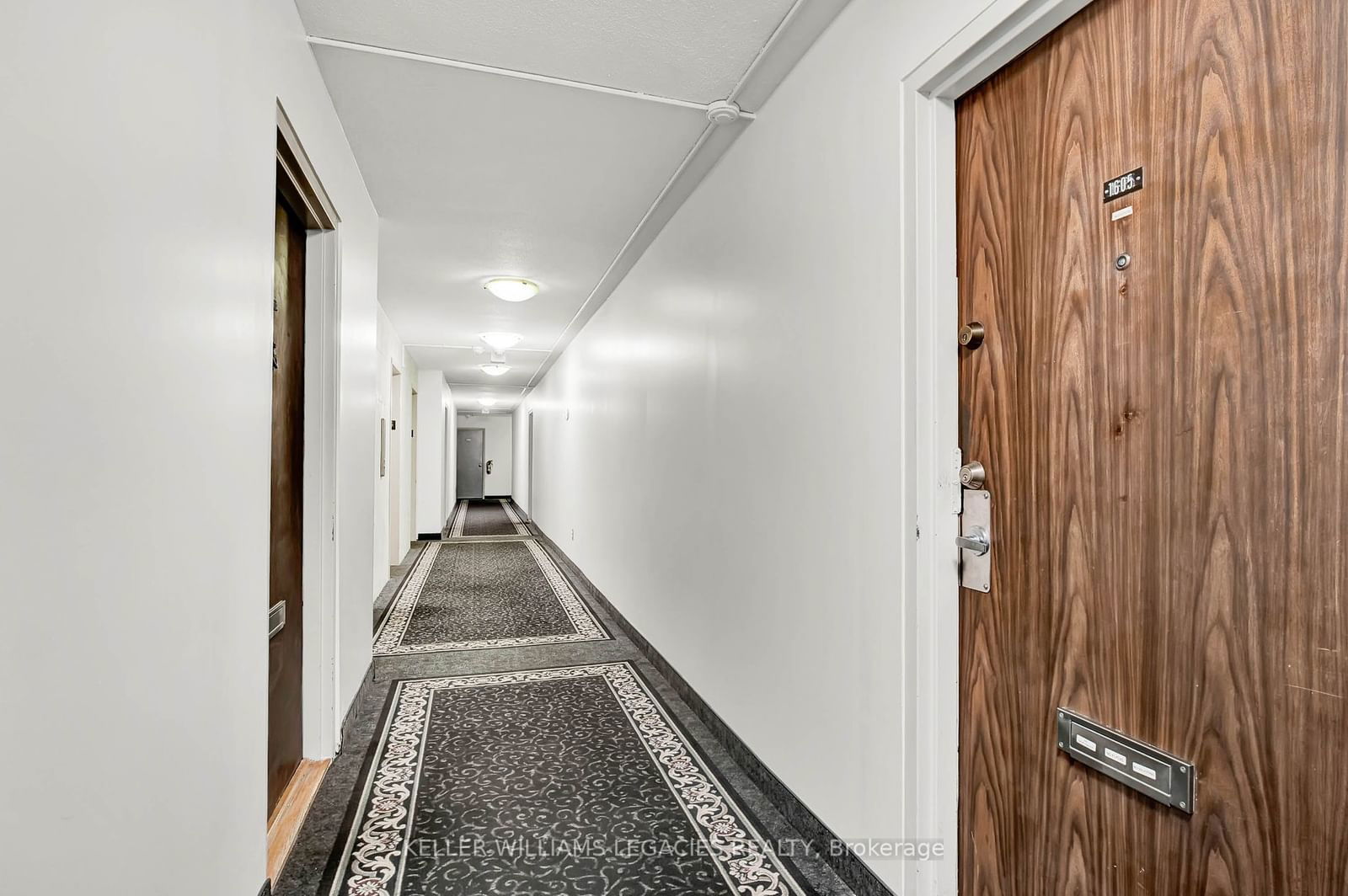 10 Parkway Forest Dr, unit 1605 for sale - image #8