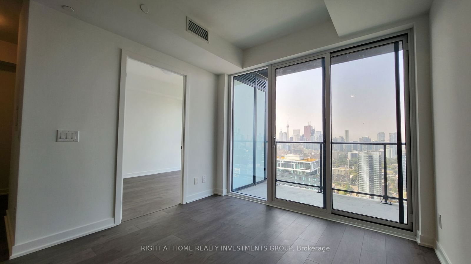 5 Defries St, unit 3706 for rent - image #8