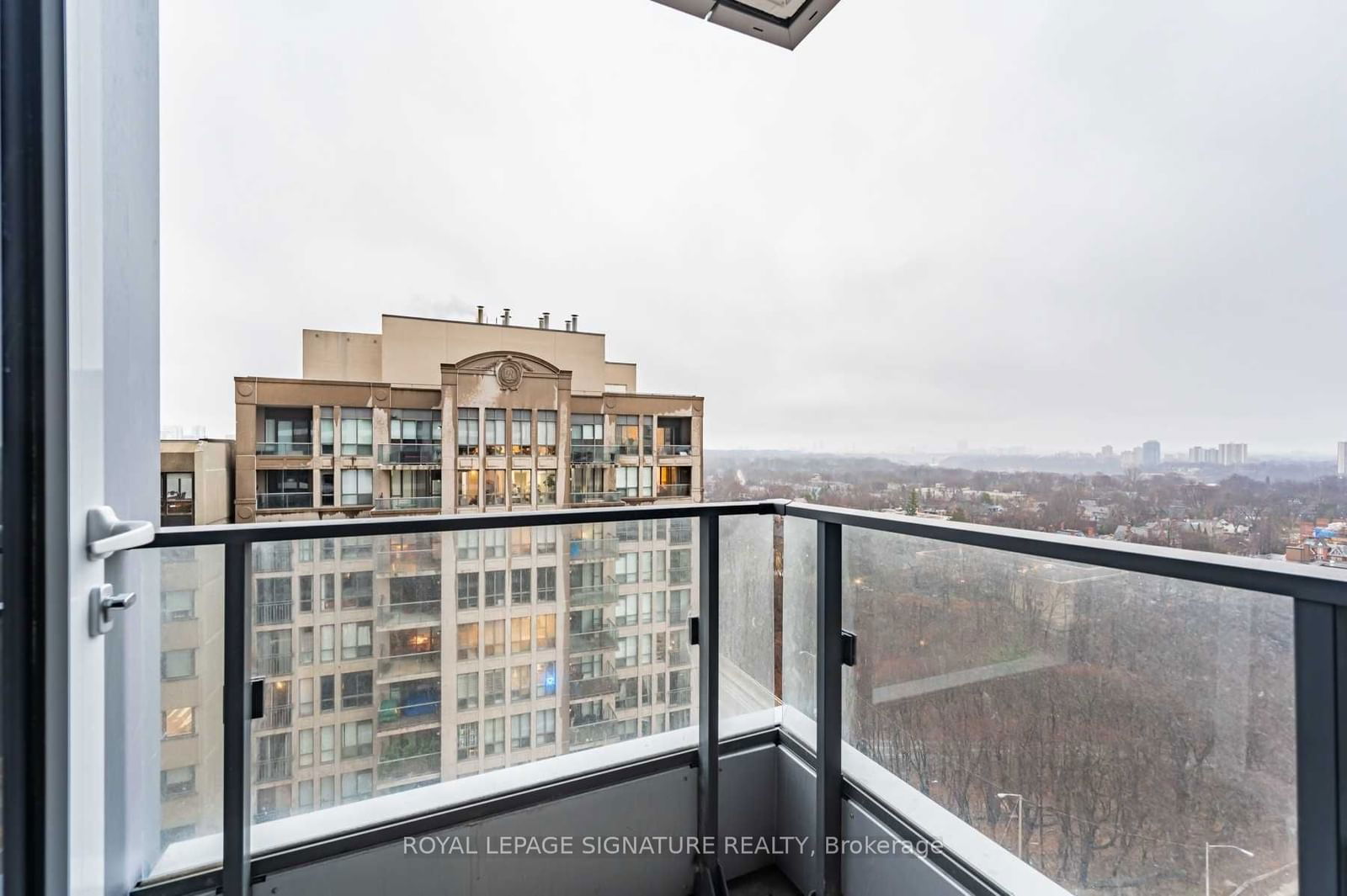 395 Bloor St E, unit 1407 for rent - image #6