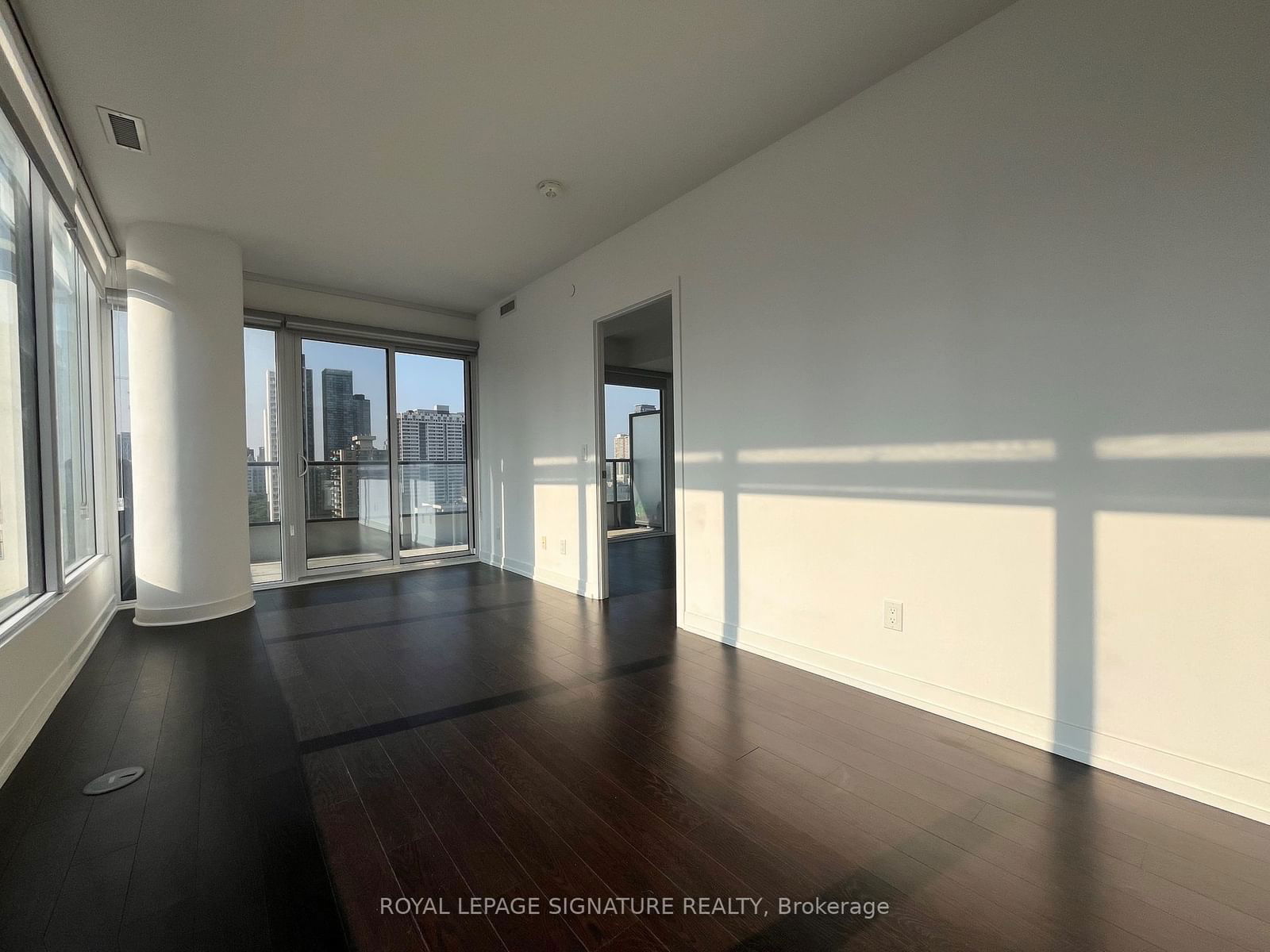 85 Wood St, unit 1806 for rent - image #4