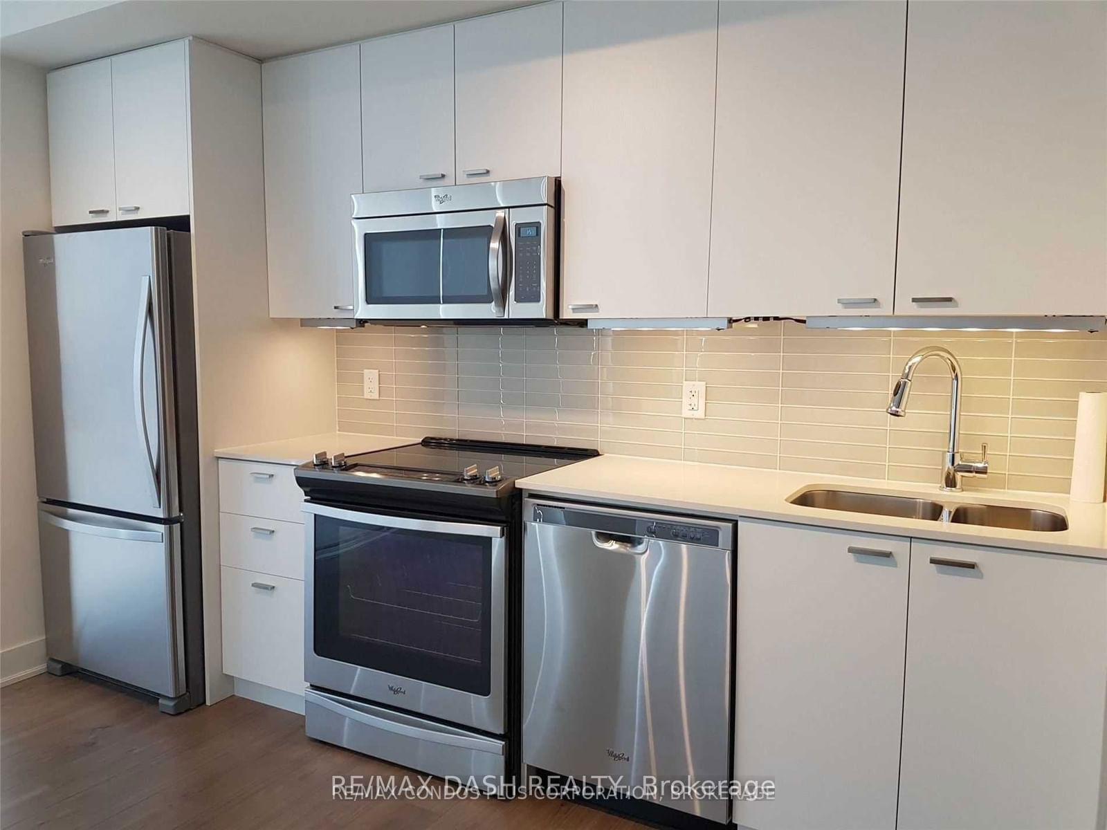 30 Roehampton Ave, unit 1208 for rent - image #5