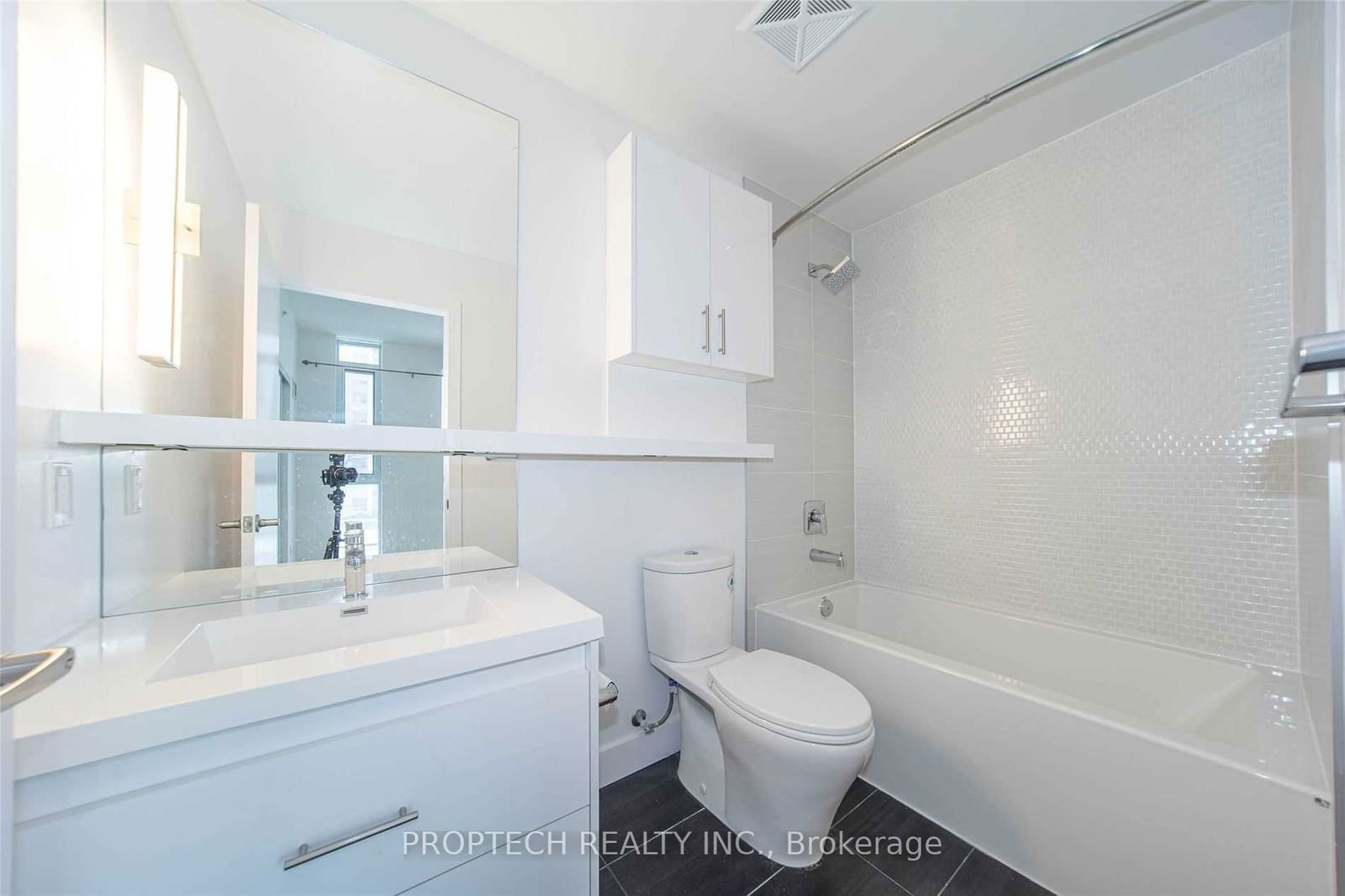 128 Fairview Mall Dr, unit 207 for rent - image #11