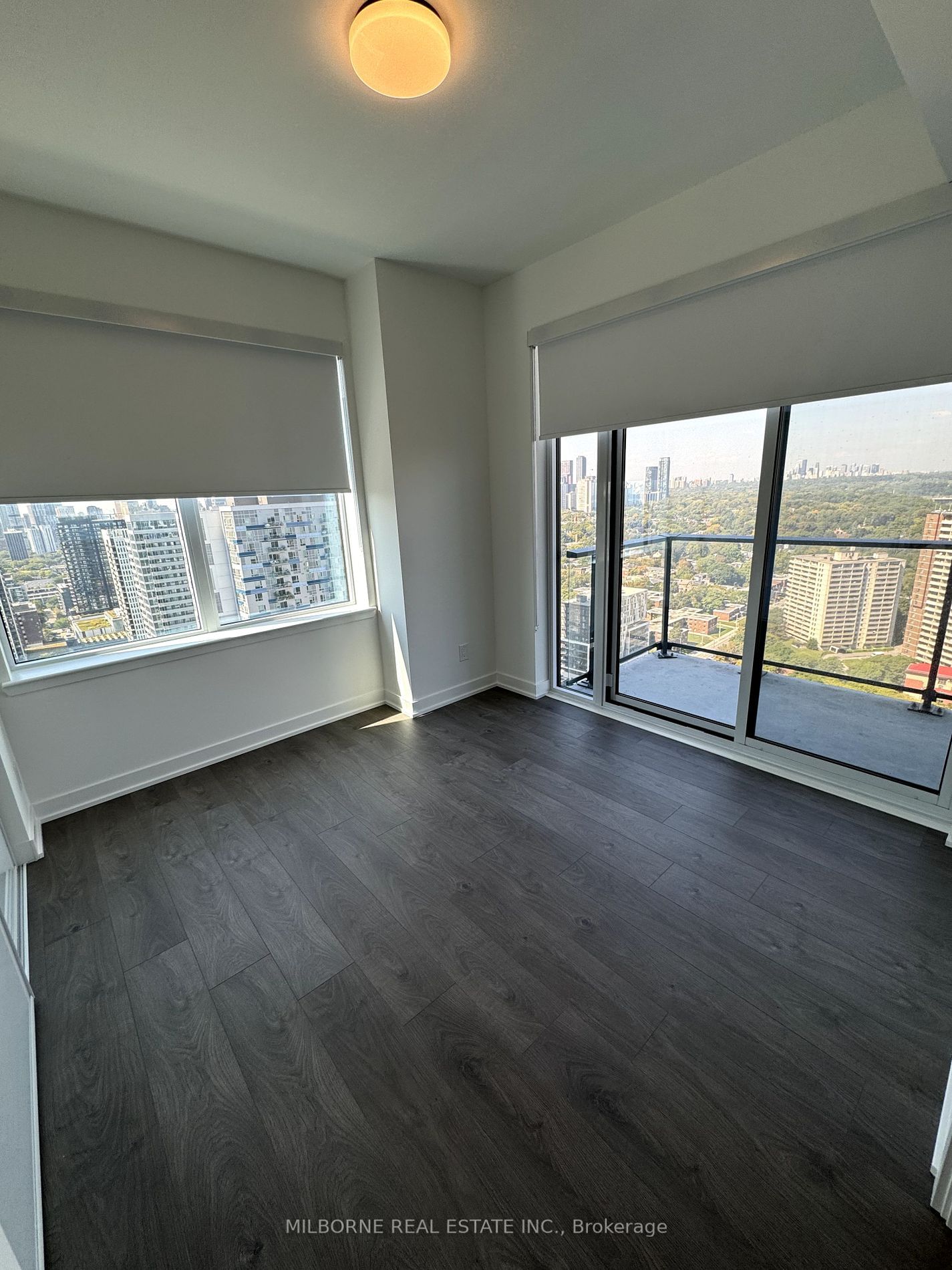 5 Defries St, unit 3008 for rent - image #2