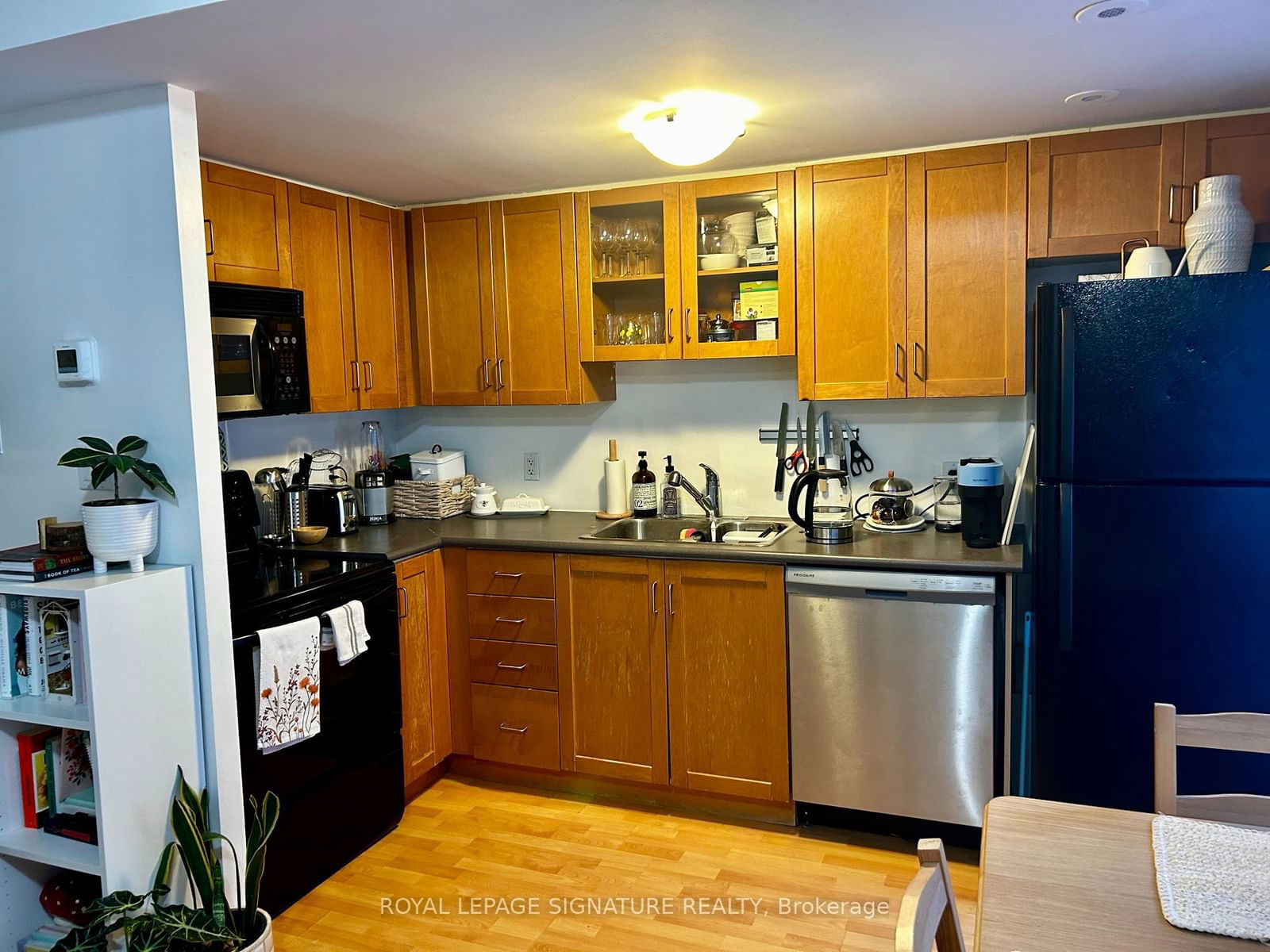 21 Pirandello St, unit 1213 for rent - image #2