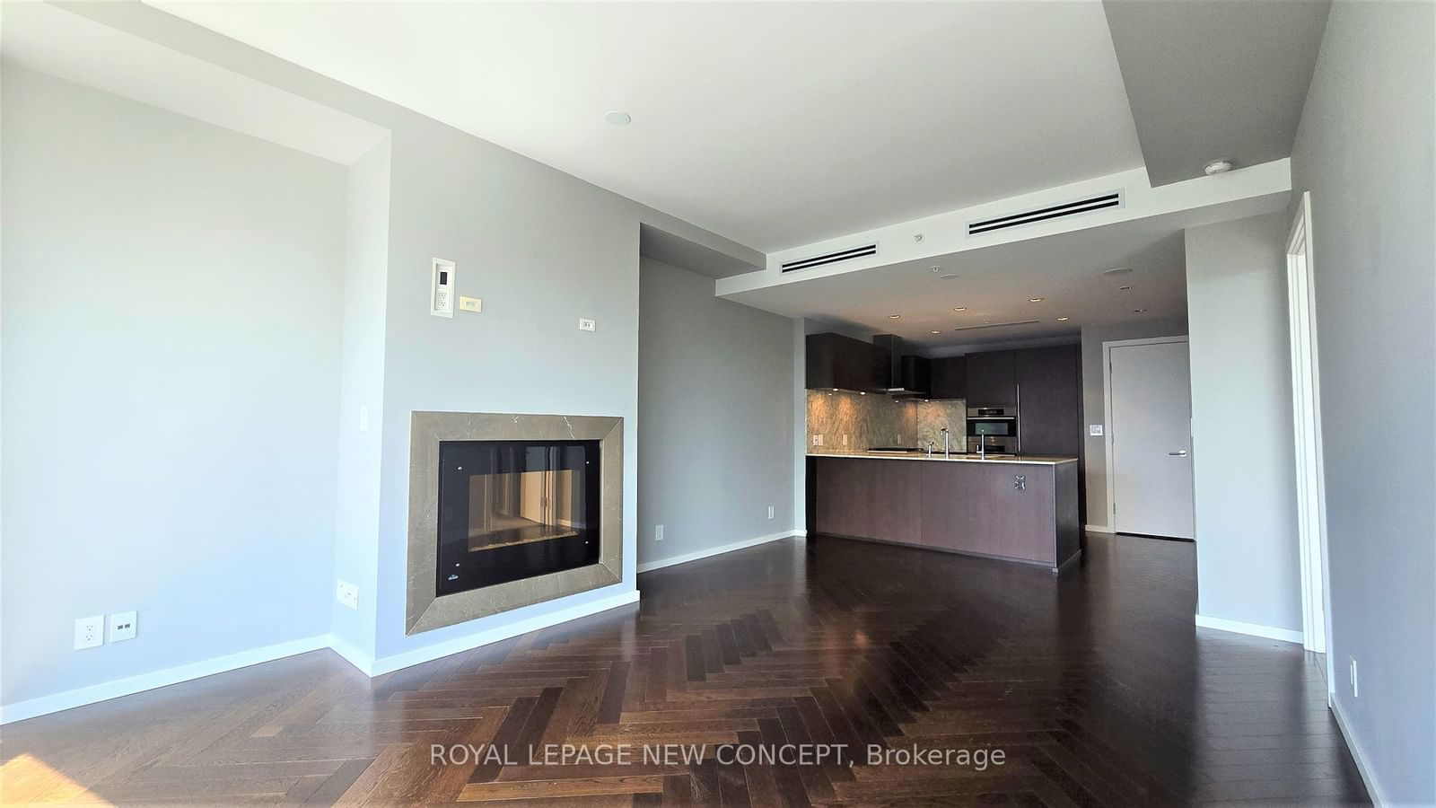 180 University Ave, unit 4902 for sale - image #2