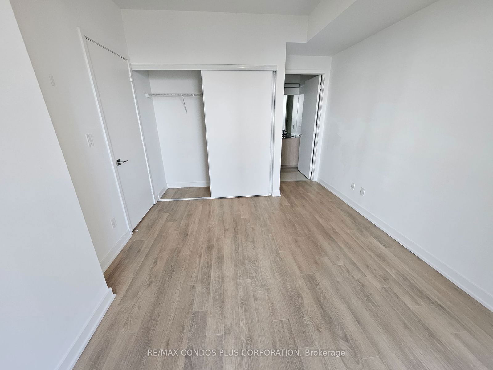 50 Ordnance St, unit 1701 for sale - image #10