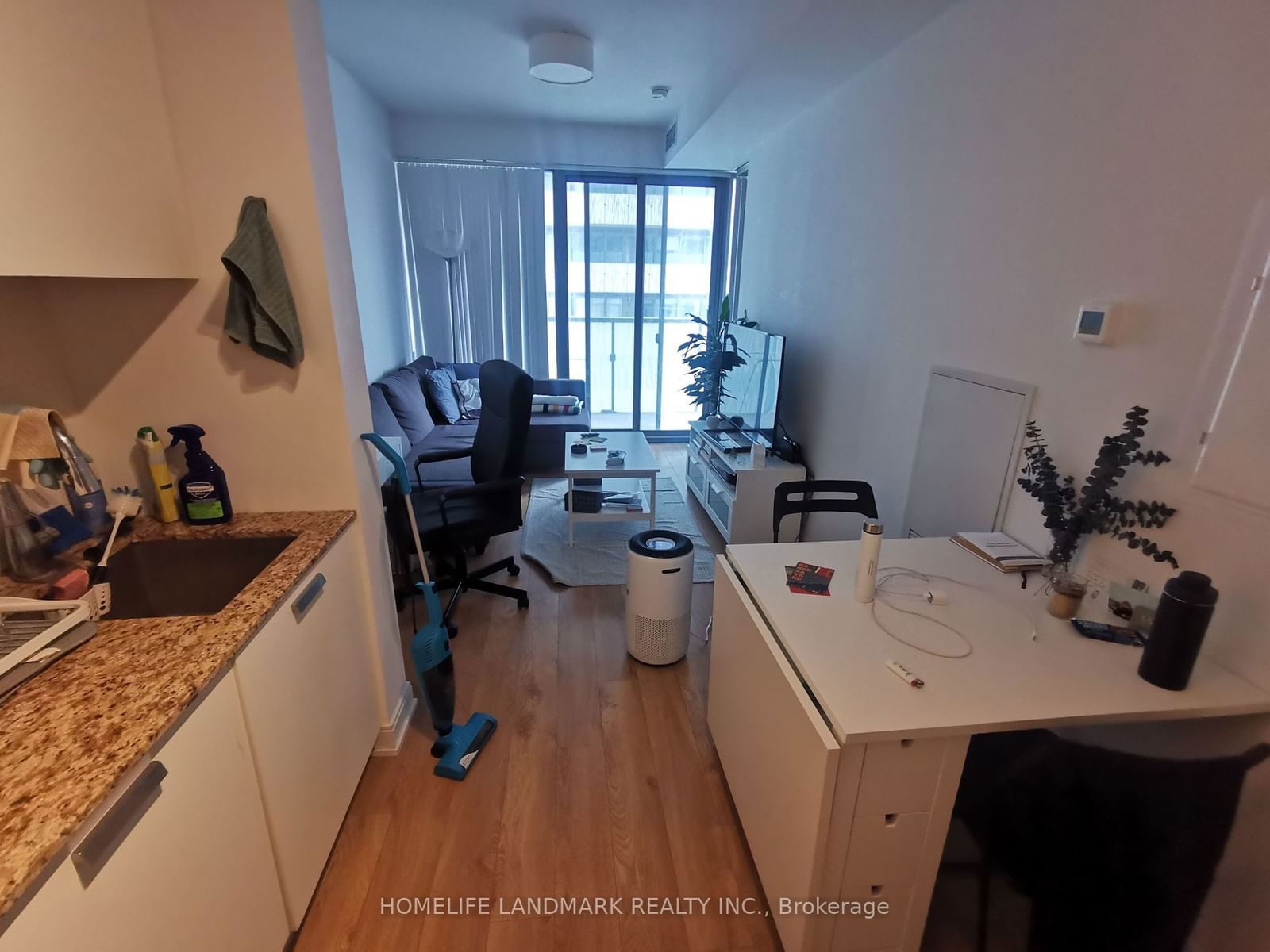 50 Charles St E, unit 1707 for rent